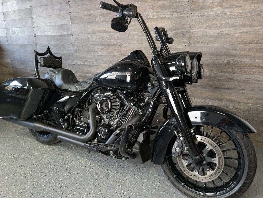 2019 Harley-Davidson FLHRXS Road King Special SUPER CLEAN! - 23017895 | Video 2