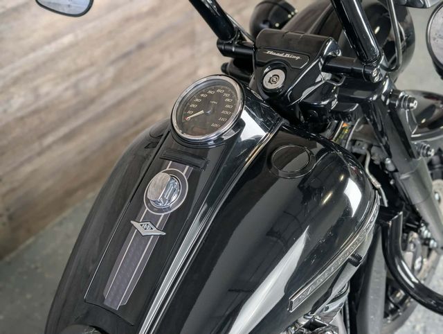 2019 Harley-Davidson FLHRXS Road King Special SUPER CLEAN! - 23017895 - 5