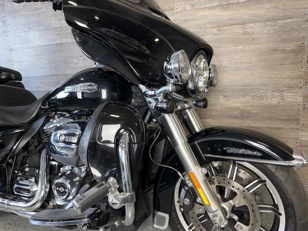 2019 Harley-Davidson FLHTCU Electra Glide Ultra Classic One Owner! - 22990846 - 4