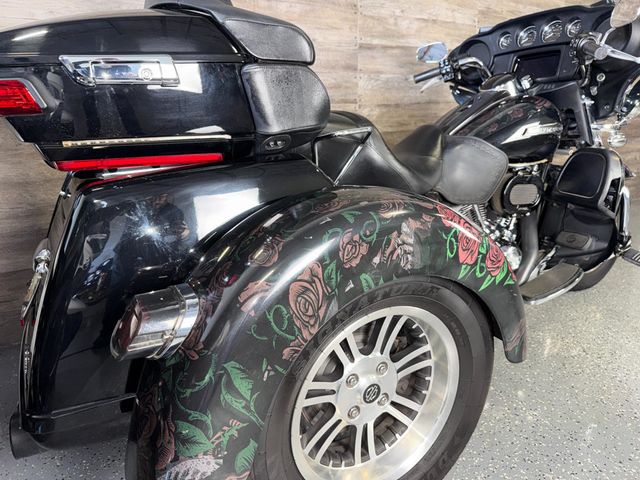 2019 Harley-Davidson FLHTCUTG Triglide Ultra Classic LOW MILES! - 23010992 - 2