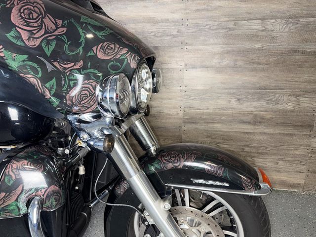 2019 Harley-Davidson FLHTCUTG Triglide Ultra Classic LOW MILES! - 23010992 - 4