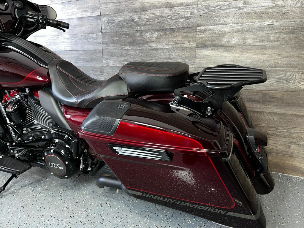 2019 Harley-Davidson FLHXSE CVO Street Glide LOW MILES! - 22380928 - 14