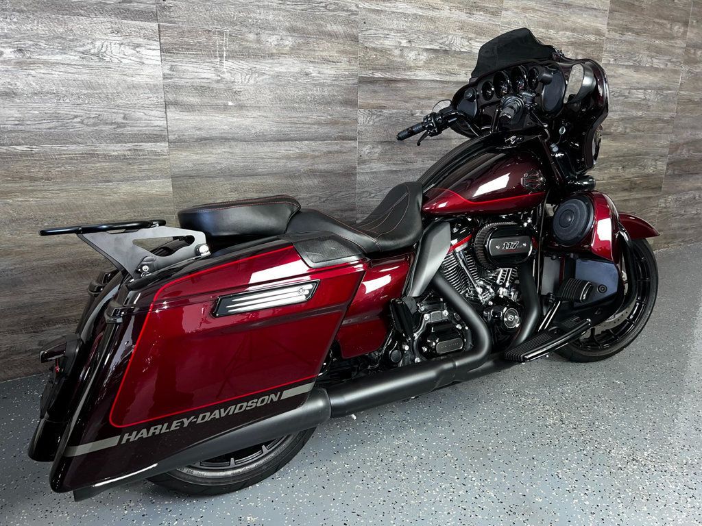 2019 Harley-Davidson FLHXSE CVO Street Glide LOW MILES! - 22380928 - 2