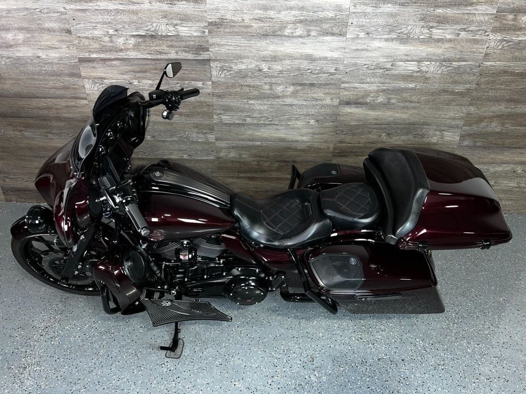 2019 Harley-Davidson FLHXSE CVO Street Glide SUPER CLEAN! - 22581071 - 15