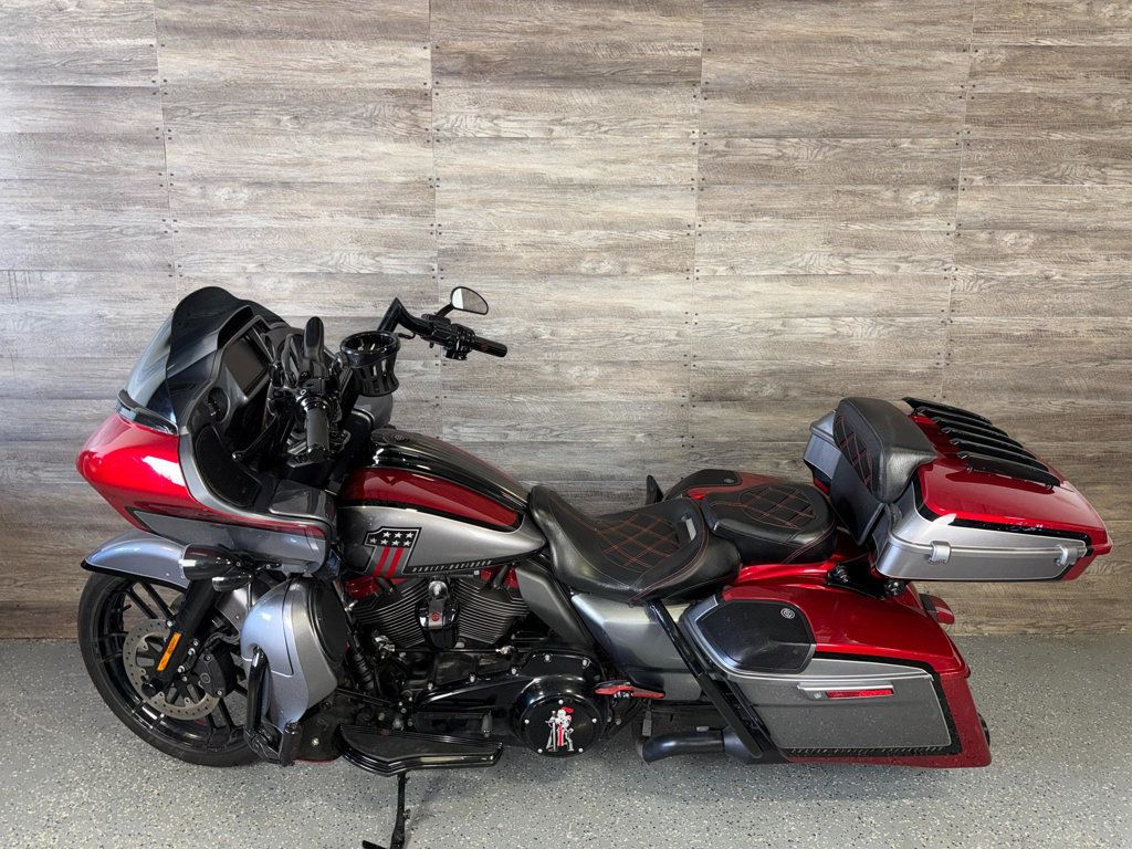 2019 Harley-Davidson FLTRXSE CVO Road Glide SUPER CLEAN! - 23025011 - 11