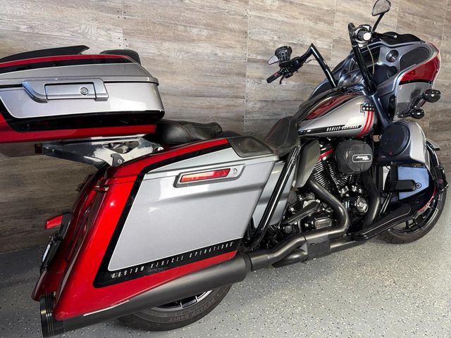 2019 Harley-Davidson FLTRXSE CVO Road Glide SUPER CLEAN! - 23025011 - 2
