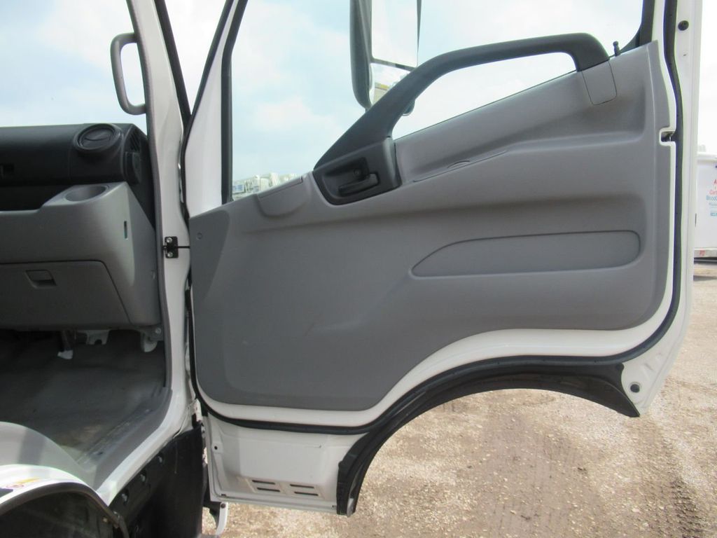 2019 HINO 195 (20ft Box with ICC Bumper) - 21832137 - 17