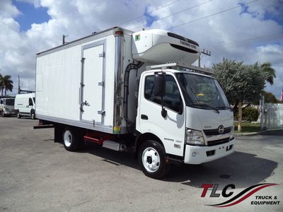 2019 HINO 195