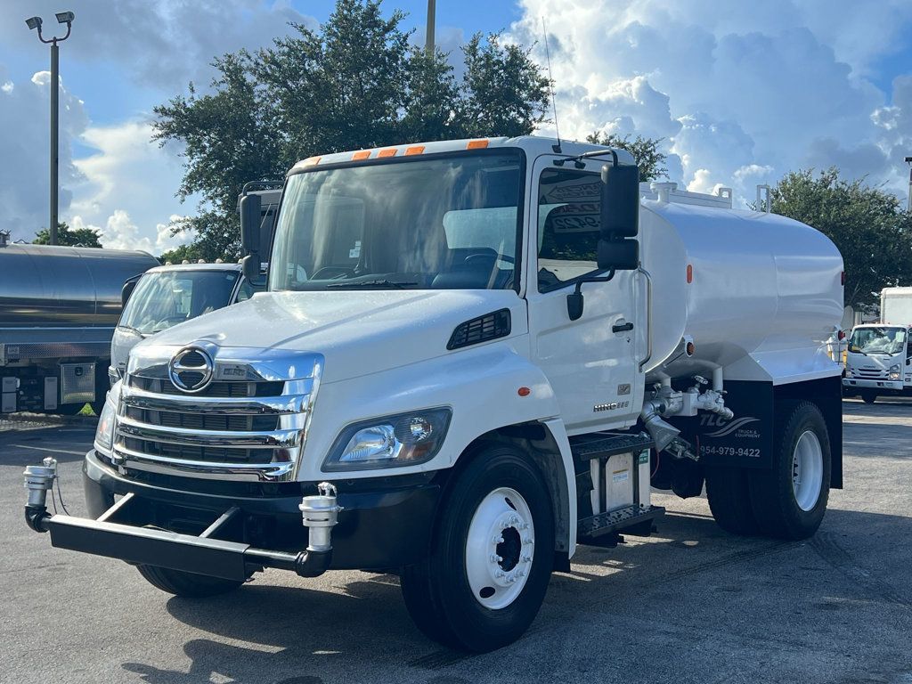 2019 HINO 338 w/ Valew 2000 Gallon Steel Water Tank & Sprayers - 23072384 - 2