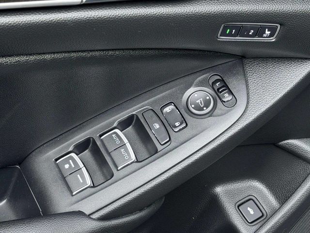 2019 Honda Accord Hybrid Touring Sedan - 23059581 - 15