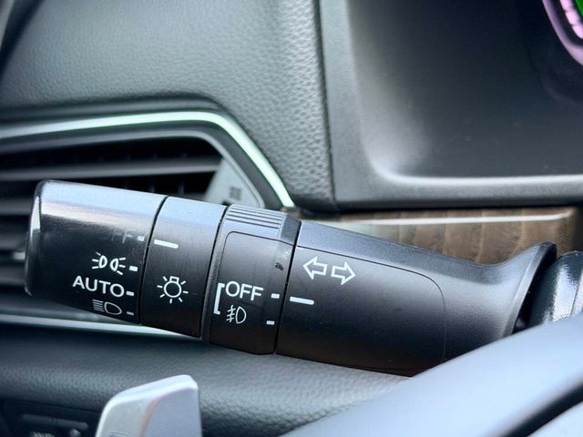 2019 Honda Accord Hybrid Touring Sedan - 23059581 - 33
