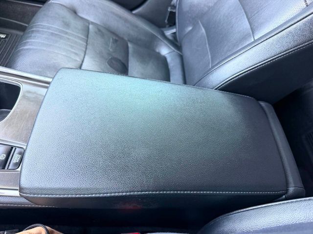2019 Honda Accord Hybrid Touring Sedan - 23059581 - 46