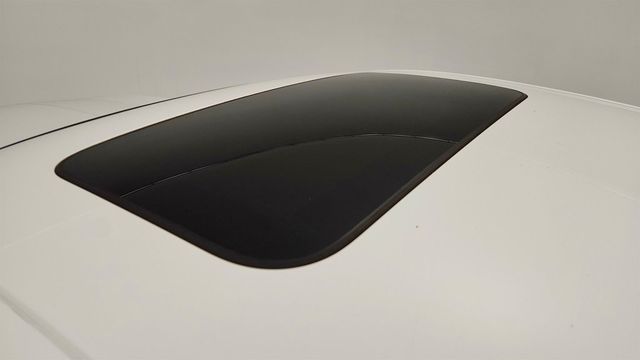 2019 Honda Accord Hybrid Touring Sedan - 22957576 - 9