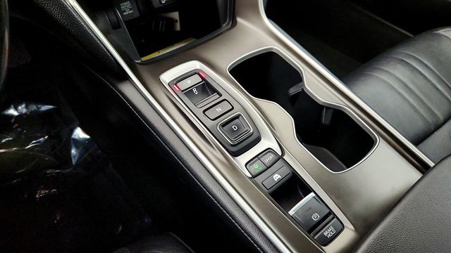 2019 Honda Accord Hybrid Touring Sedan - 22957576 - 16