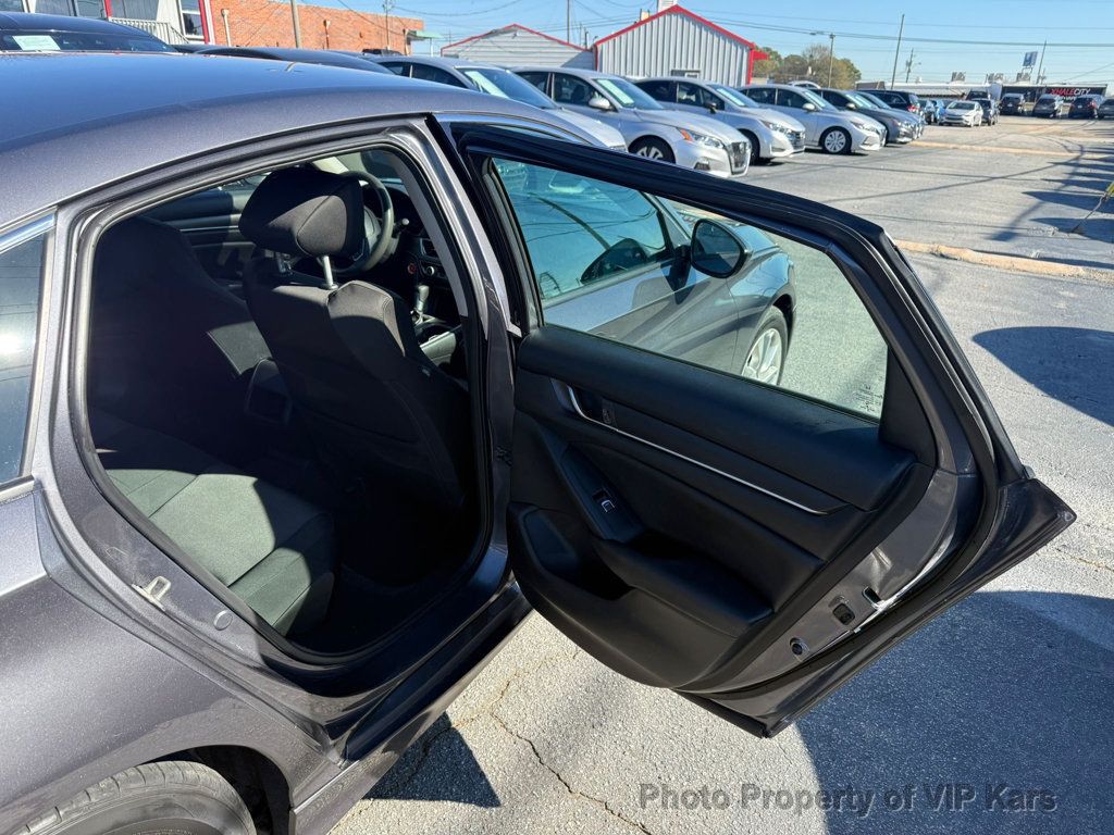 2019 Honda Accord Sedan LX 1.5T CVT - 22958998 - 19