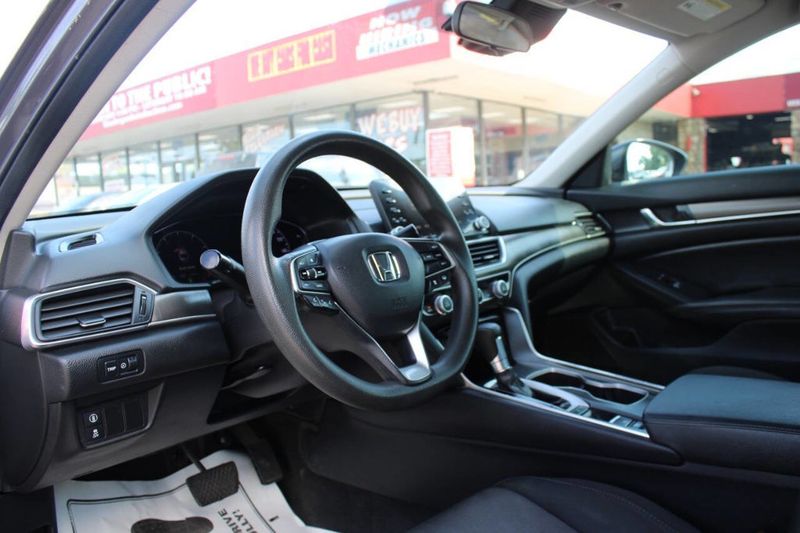 2019 Honda Accord Sedan LX 1.5T CVT - 22905223 - 13