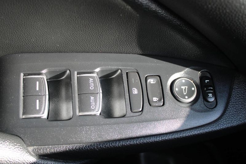 2019 Honda Accord Sedan LX 1.5T CVT - 22905223 - 28