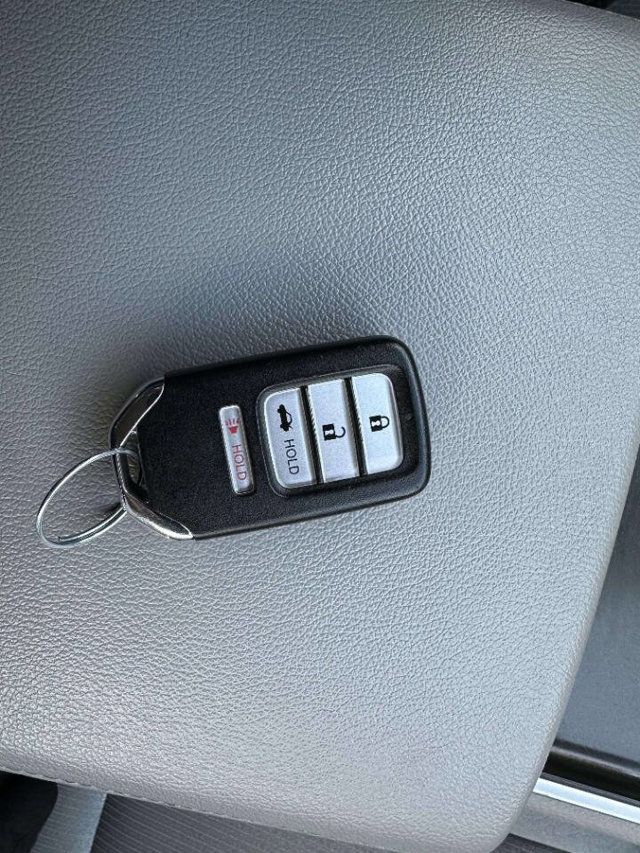 2019 Honda Accord Sedan LX 1.5T CVT - 22966030 - 30