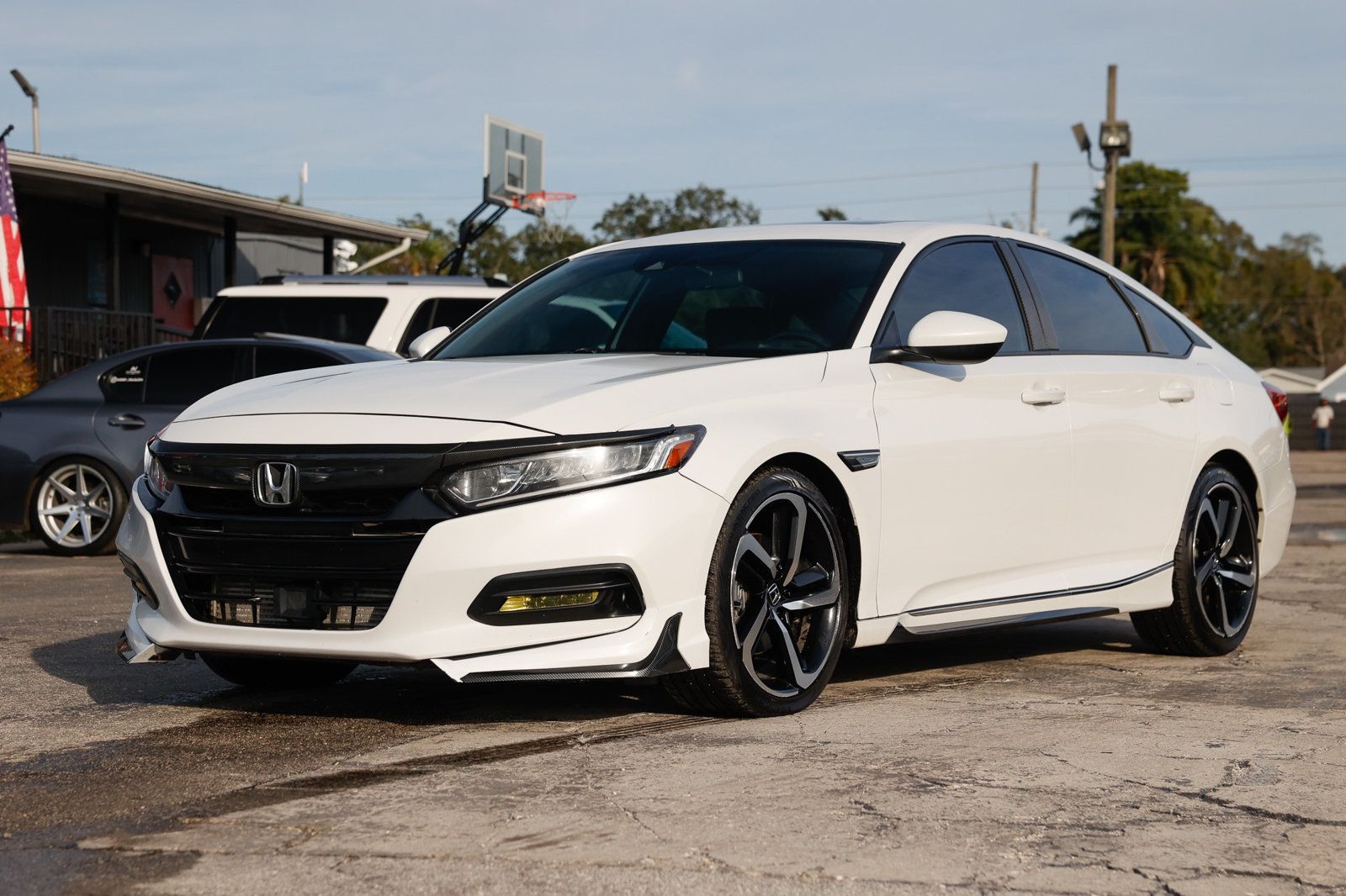 2019 Honda Accord Sport 2.0T photo 3