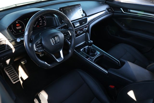 2019 Honda Accord Sedan Sport 2.0T Manual - 22978548 - 5
