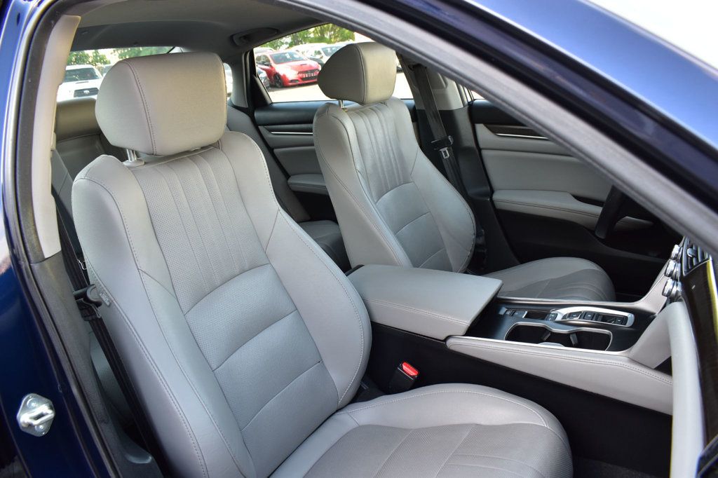 2019 Honda Accord Sedan Touring 2.0T Automatic - 23040923 - 18