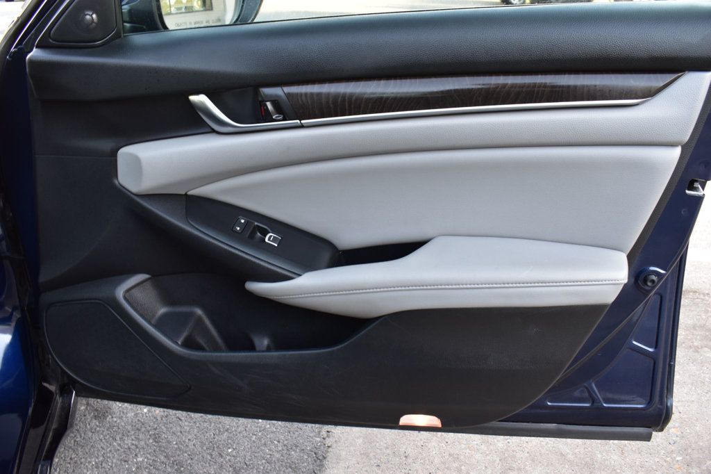 2019 Honda Accord Sedan Touring 2.0T Automatic - 23040923 - 53