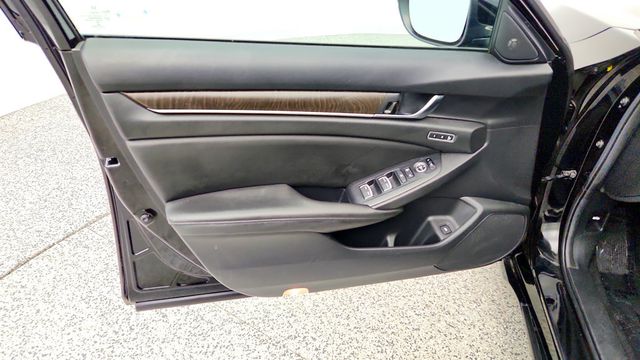 2019 Honda Accord Sedan Touring 2.0T Automatic - 23030965 - 10