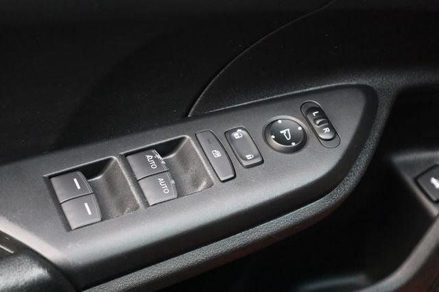 2019 Honda Civic Sport - 23020917 - 29