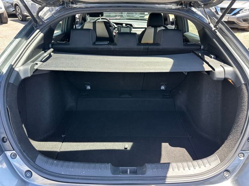 2019 Honda Civic Hatchback EX photo 17