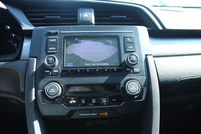 2019 Honda Civic Hatchback LX CVT - 23064727 - 18