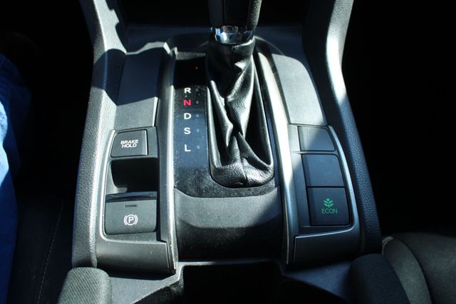 2019 Honda Civic Hatchback LX CVT - 23064727 - 19