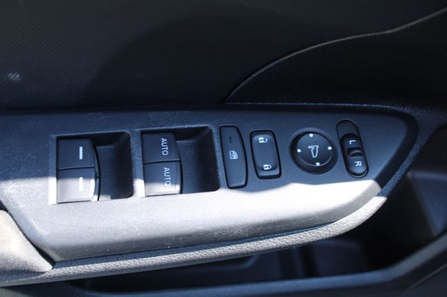 2019 Honda Civic Hatchback LX CVT - 23064727 - 20