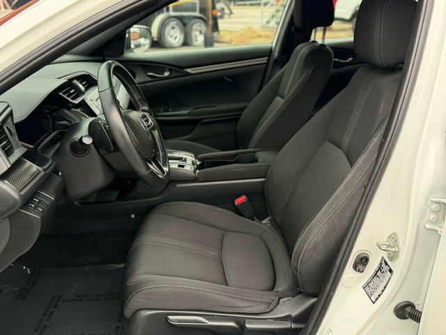 2019 Honda Civic Hatchback Sport CVT - 22979646 - 16
