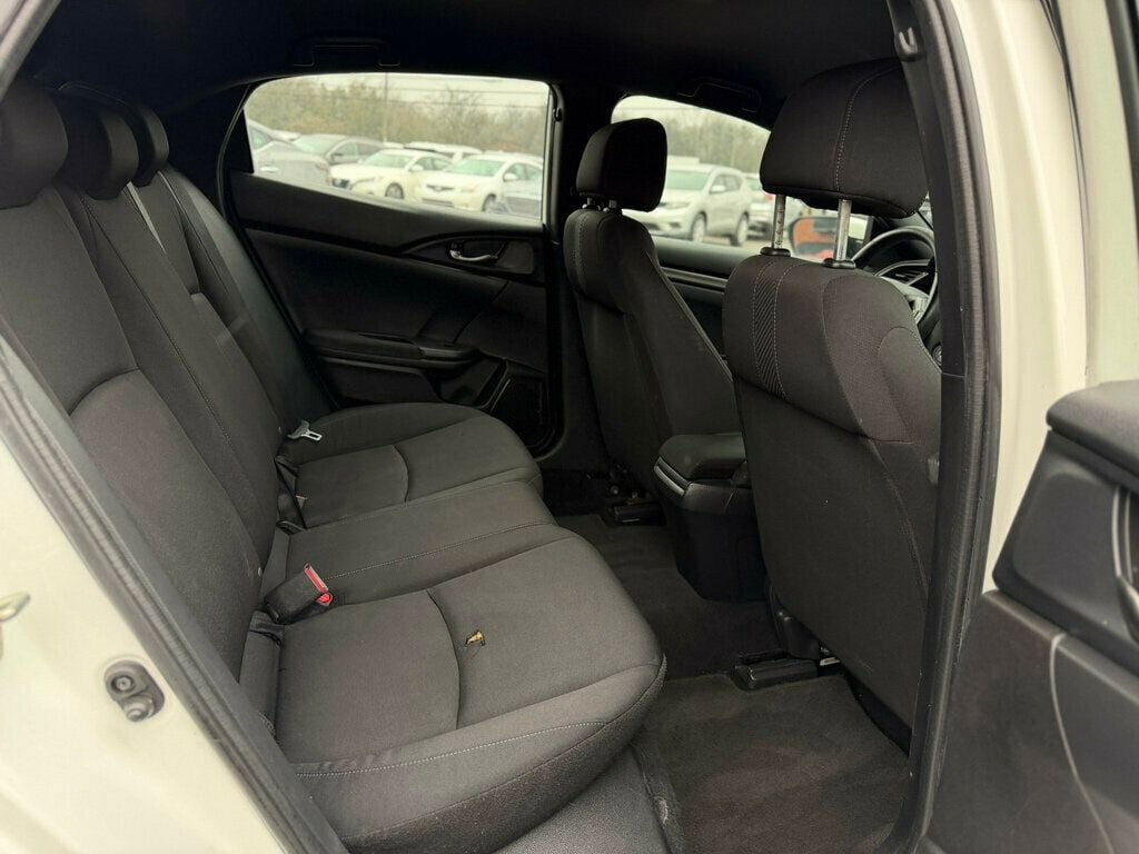 2019 Honda Civic Hatchback Sport CVT - 22979646 - 26
