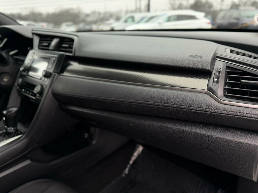 2019 Honda Civic Hatchback Sport CVT - 22979646 - 31