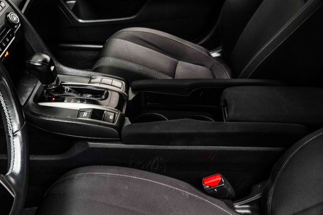 2019 Honda Civic Hatchback Sport CVT - 22969784 - 15