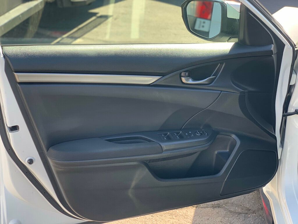 2019 Honda Civic Hatchback Sport Manual - 22993072 - 10