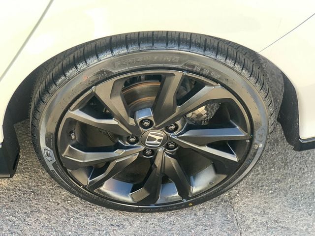 2019 Honda Civic Hatchback Sport Manual - 22993072 - 38