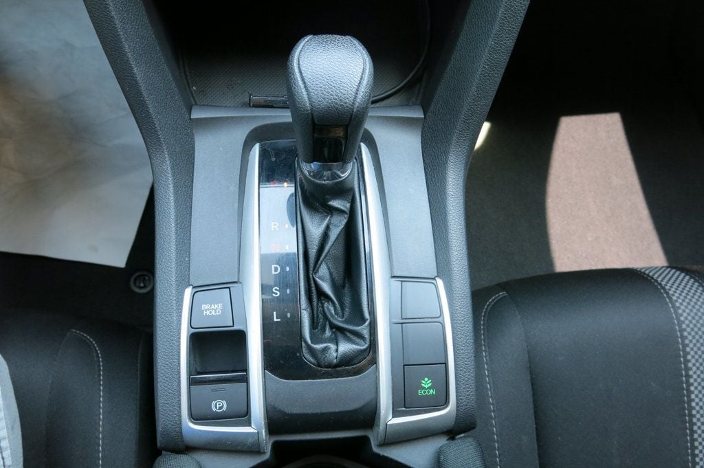 2019 Honda Civic LX photo 29
