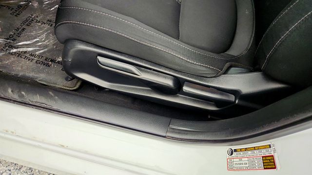 2019 Honda Civic Sedan LX CVT - 22960754 - 10