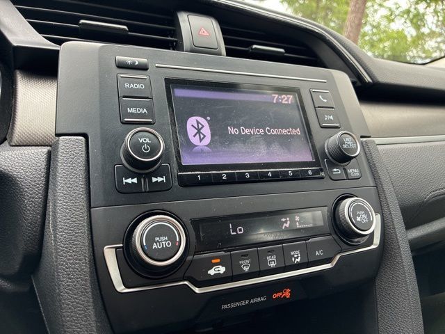 2019 Honda Civic Sedan LX CVT - 23018325 - 29