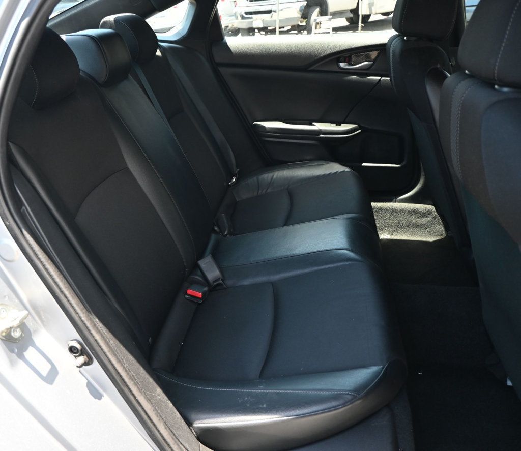 Honda Civic photo 15