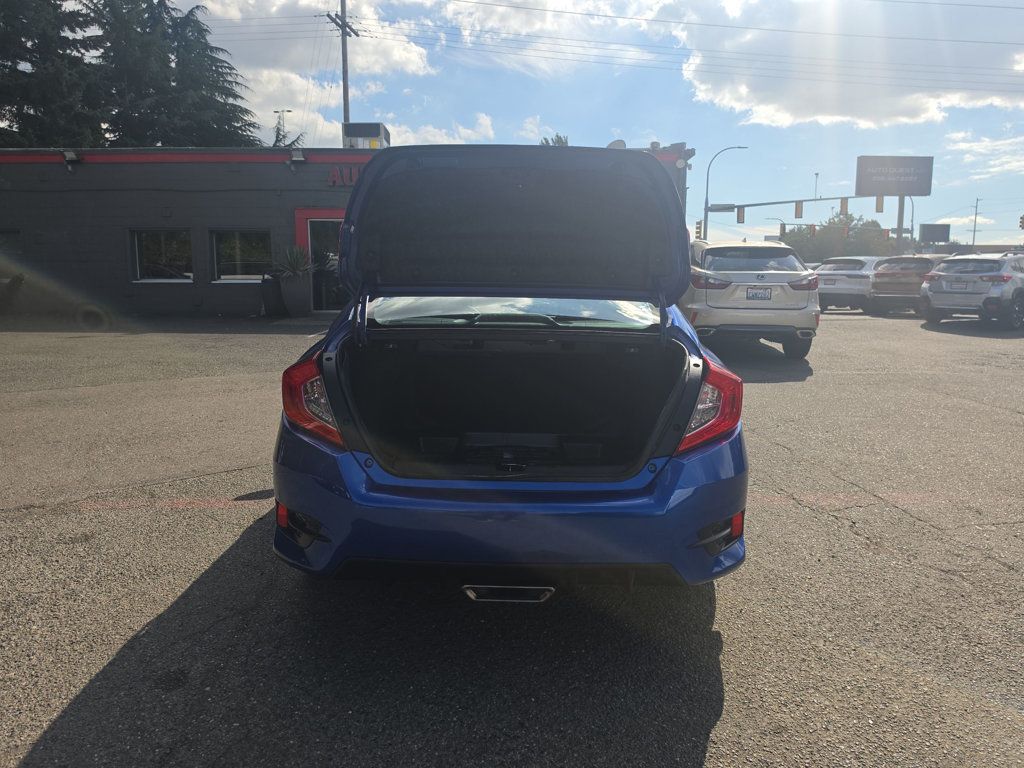 Honda Civic photo 11