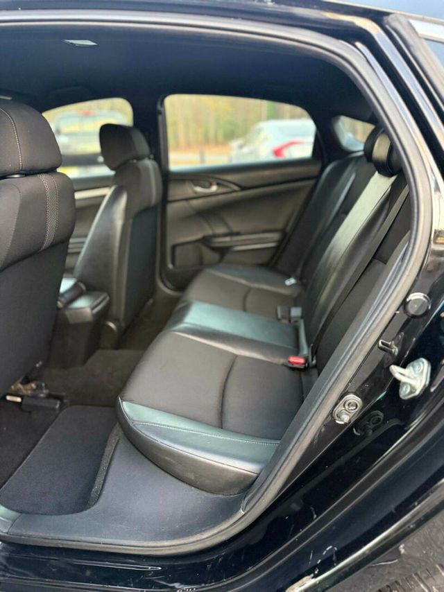 2019 Honda Civic Sedan Sport CVT - 22948518 - 17