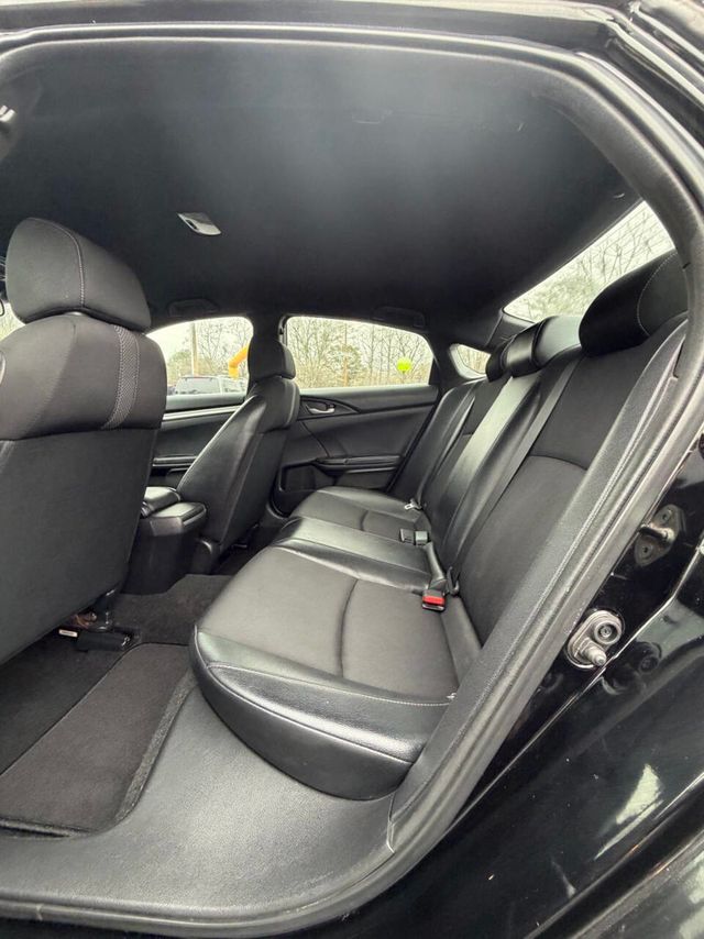 2019 Honda Civic Sedan Sport CVT - 22948518 - 19