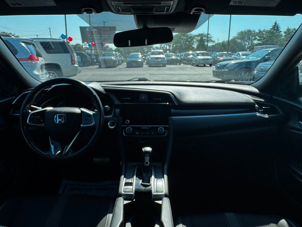 2019 Honda Civic Sedan Sport CVT - 23050832 - 17