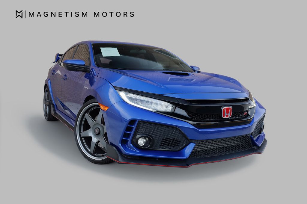 2019 Honda Civic Type R Touring photo 4