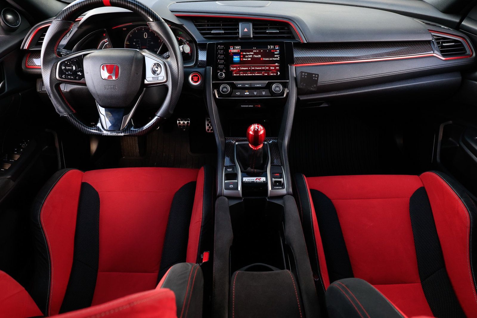 2019 Honda Civic Type R Touring photo 2