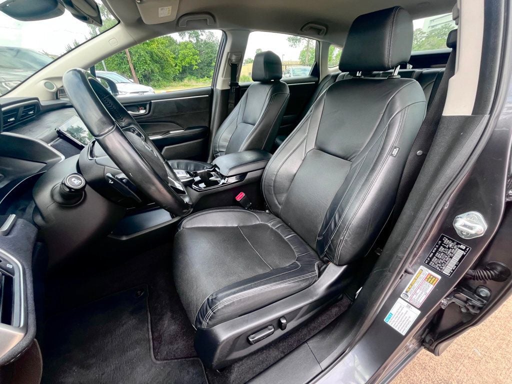 2019 Honda Clarity Plug-In Hybrid Touring Sedan - 22413392 - 15