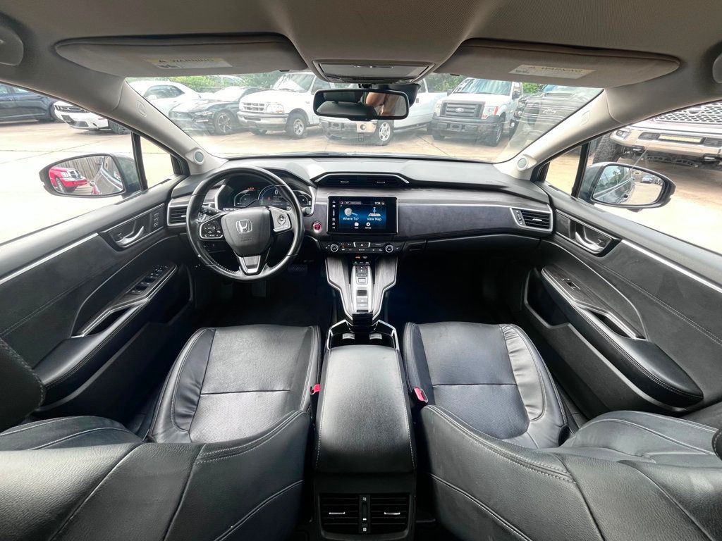 2019 Honda Clarity Plug-In Hybrid Touring Sedan - 22413392 - 17